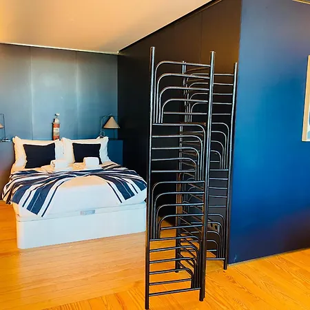 House Apartment *